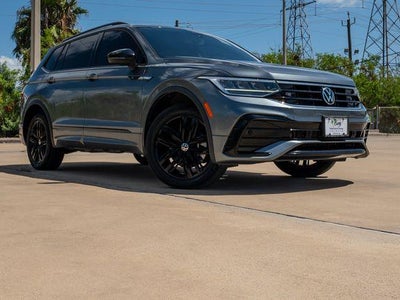 Photo of a 2022 Volkswagen Tiguan SE R-LINE Black 4DR SUV for sale