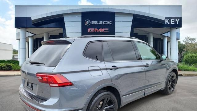 2023 Volkswagen Tiguan SE R-Line Black