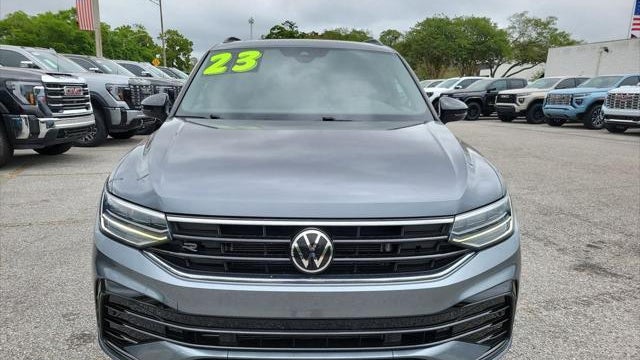 2023 Volkswagen Tiguan SE R-Line Black