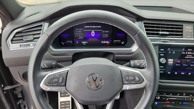 2023 Volkswagen Tiguan SE R-Line Black