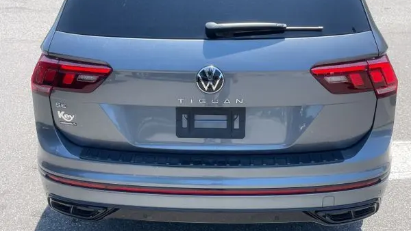 2023 Volkswagen Tiguan SE R-Line Black