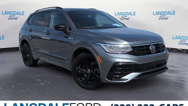 Preowned 2023 Volkswagen Tiguan SE R-Line Black for Sale