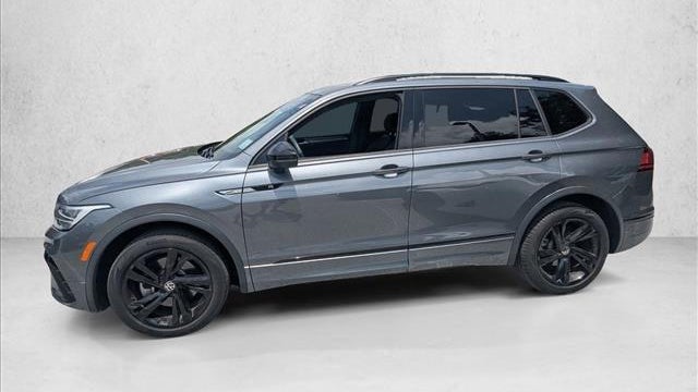 2023 Volkswagen Tiguan SE R-Line Black