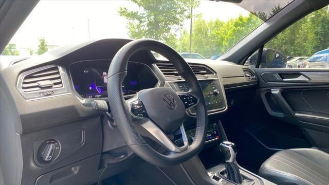 2024 Volkswagen Tiguan SE R-Line Black
