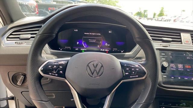 2024 Volkswagen Tiguan SE R-Line Black