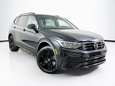 2023 Volkswagen Tiguan SE R-LINE Black 4DR SUV