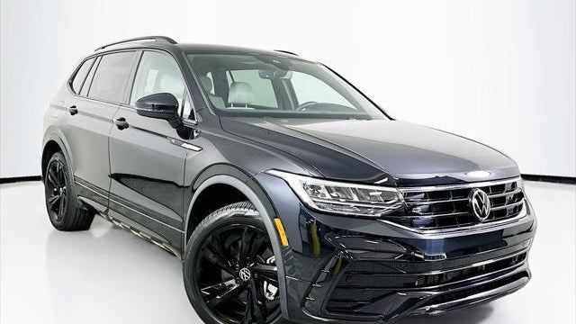 2023 Volkswagen Tiguan SE R-Line Black