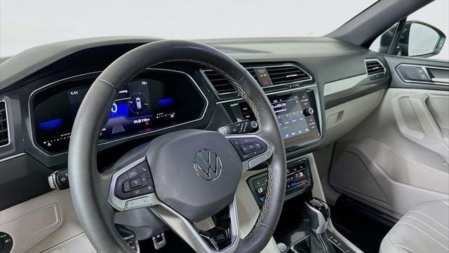 2023 Volkswagen Tiguan SE R-Line Black