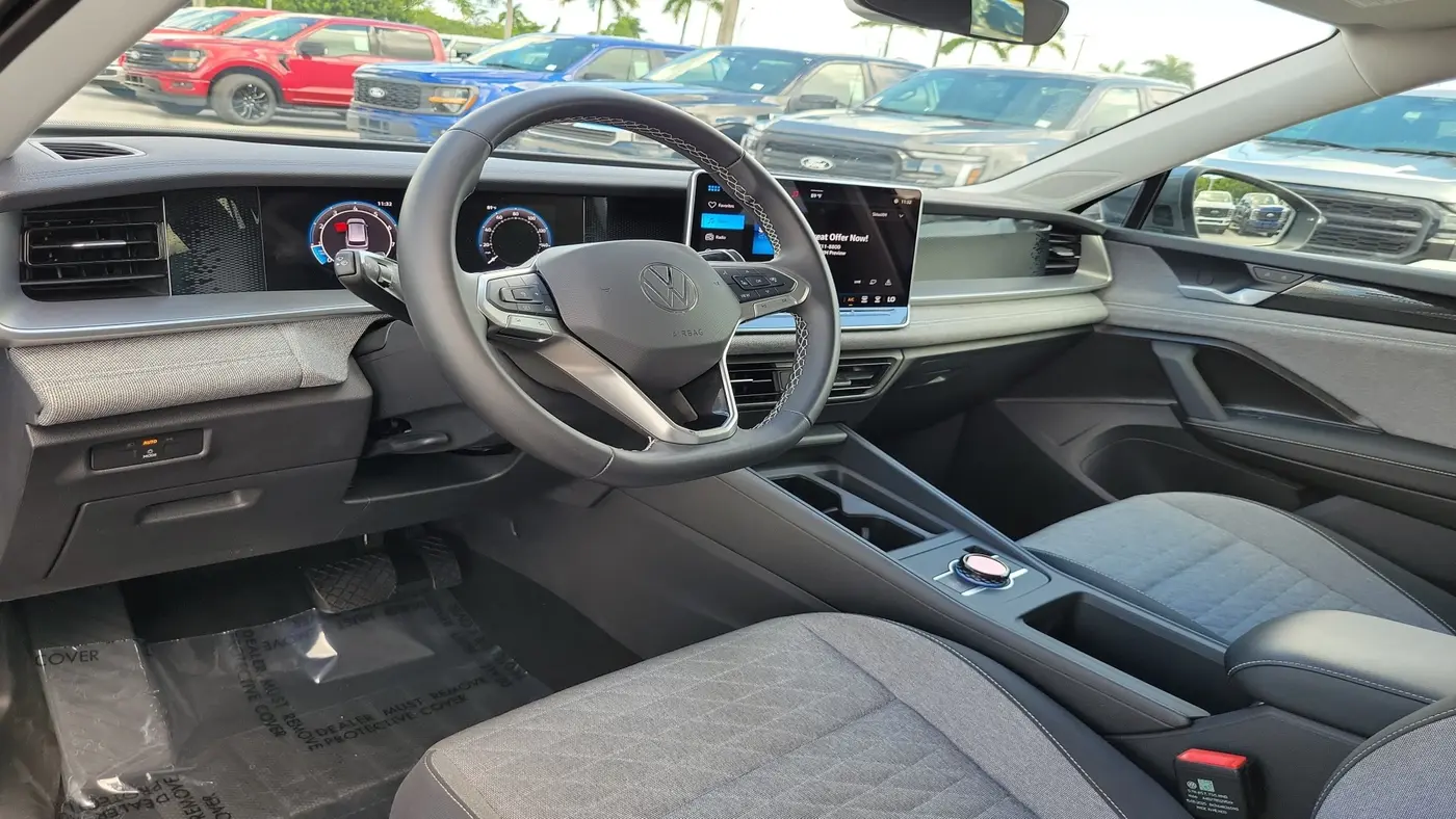 2025 Volkswagen Tiguan - $25,990