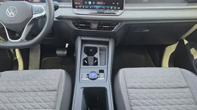 2025 Volkswagen Tiguan S