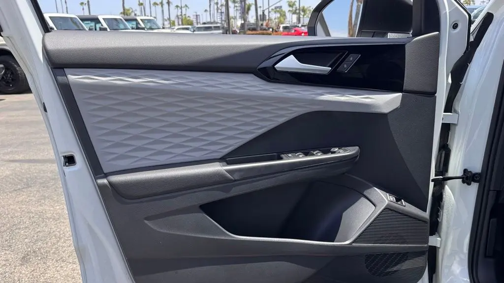 2023 Volkswagen Taos S