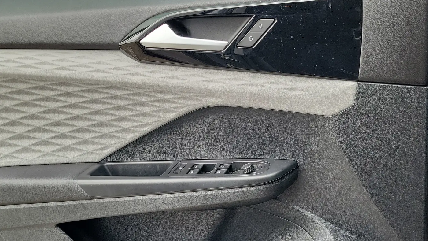 2023 Volkswagen Taos S