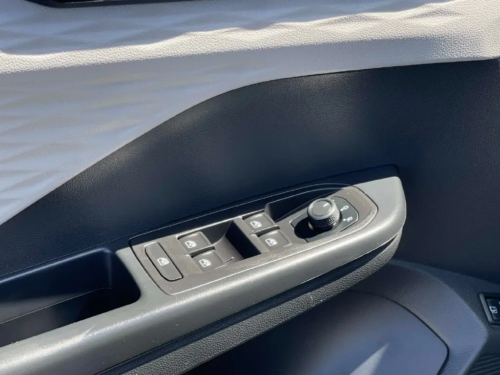 2023 Volkswagen Taos - $18,995