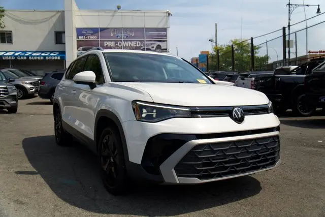 2025 Volkswagen Taos