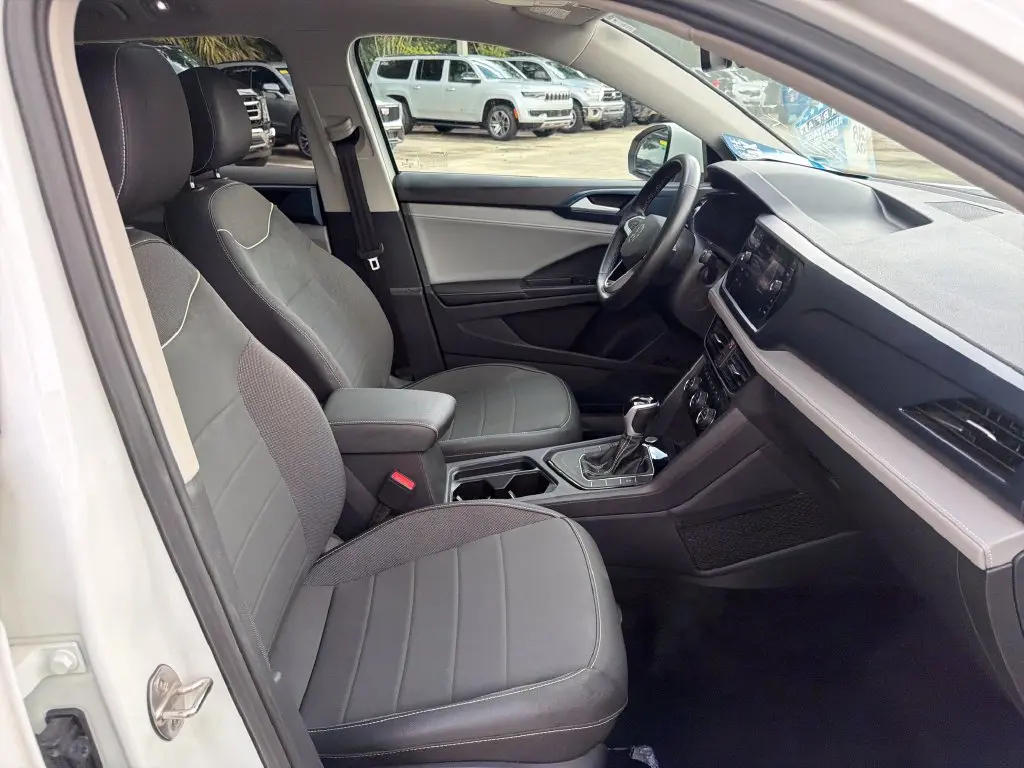 2024 Volkswagen Taos - $19,601