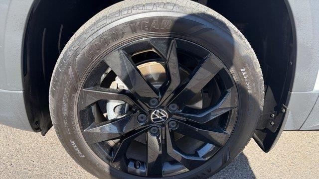 2023 Volkswagen Taos SE