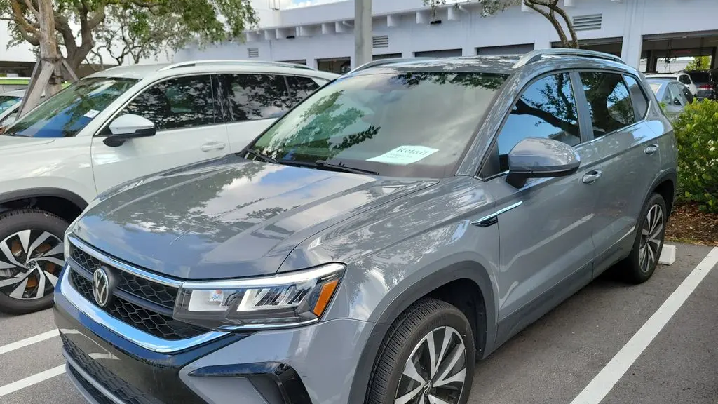 2024 Volkswagen Taos SE