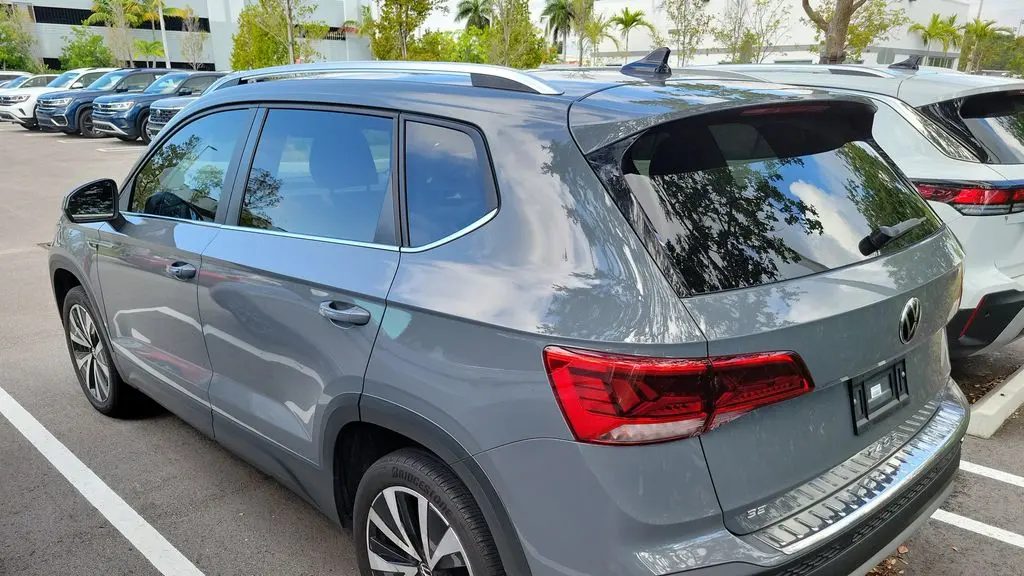 2024 Volkswagen Taos SE