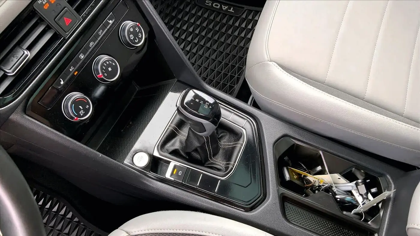 2023 Volkswagen Taos SE