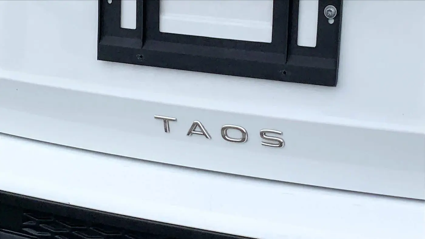 2023 Volkswagen Taos SE