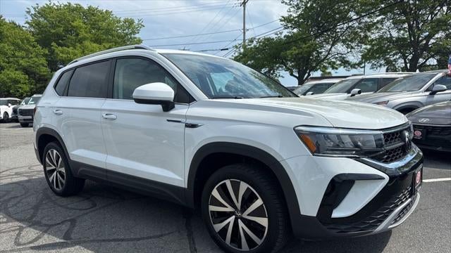 2024 Volkswagen Taos SE