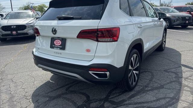 2024 Volkswagen Taos SE