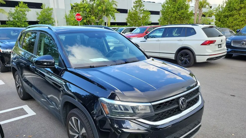 Preowned 2023 Volkswagen Taos SE for Sale