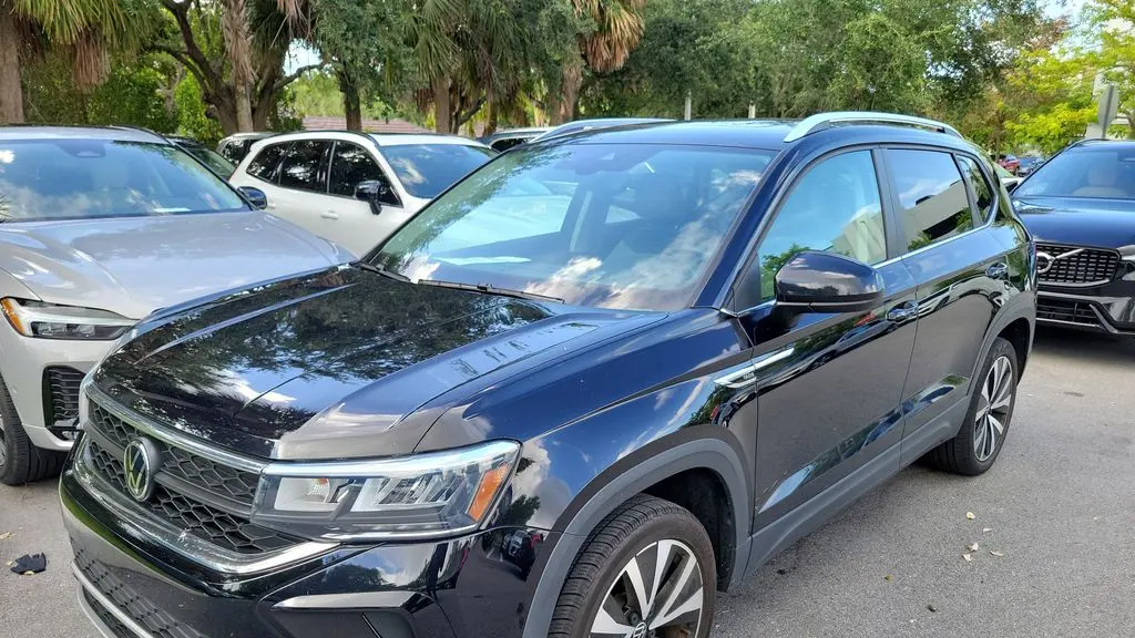 2023 Volkswagen Taos SE