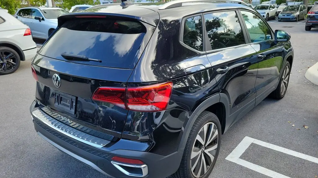 2023 Volkswagen Taos SE