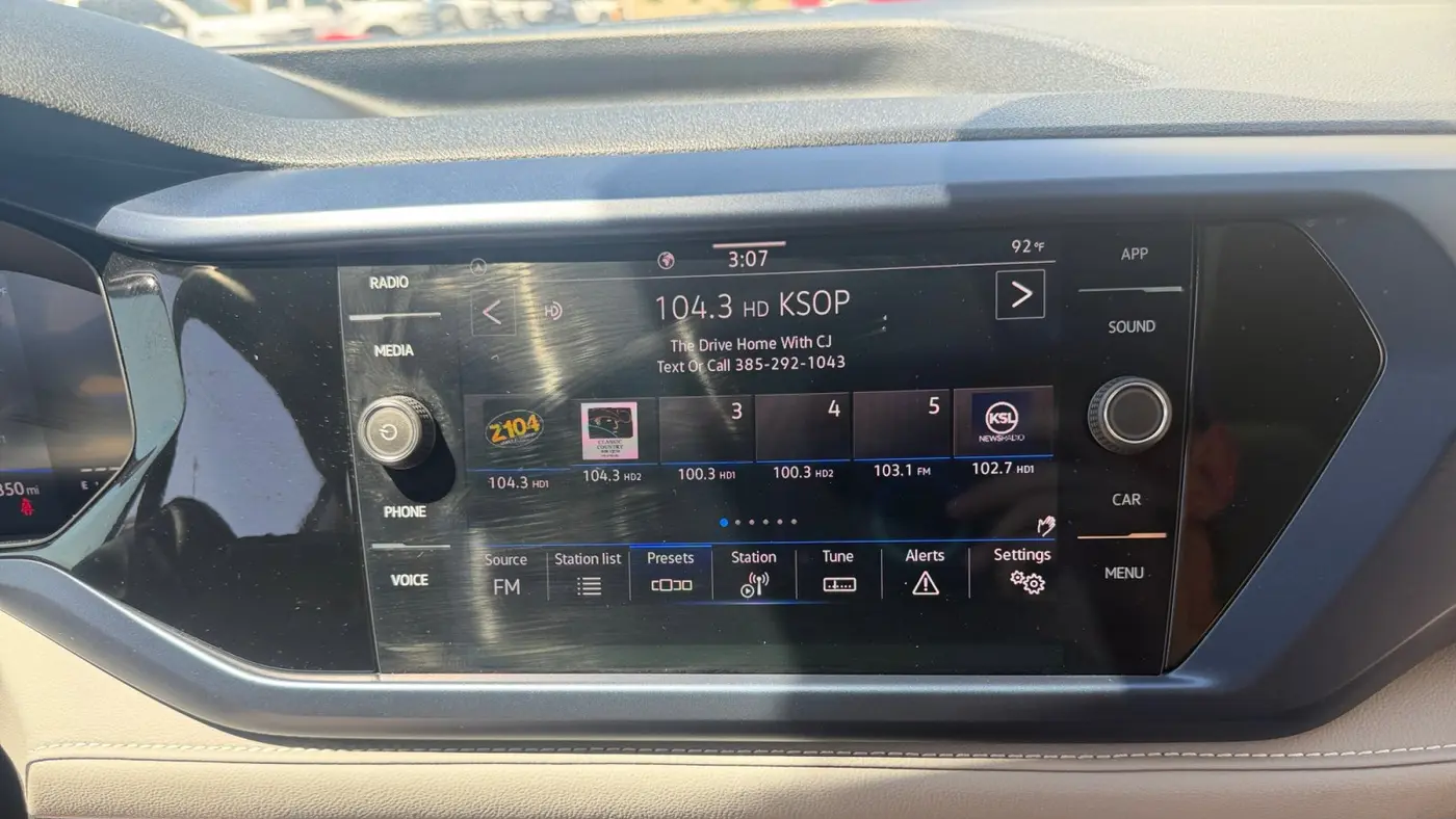 2024 Volkswagen Taos SE