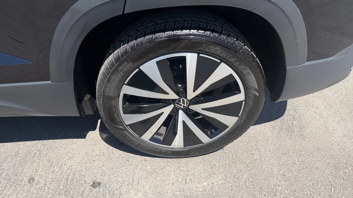 2024 Volkswagen Taos SE
