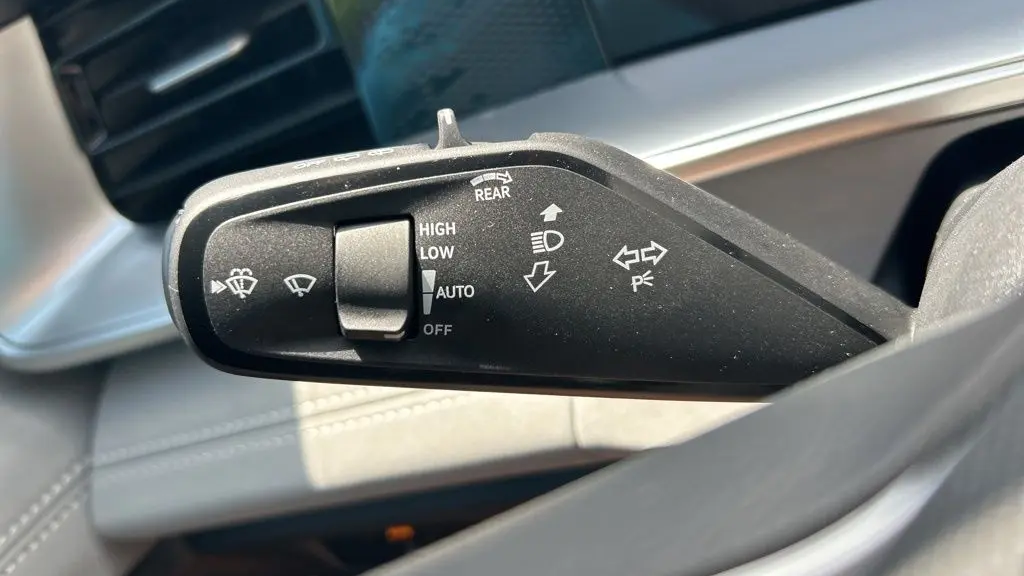 2025 Volkswagen Tiguan SE
