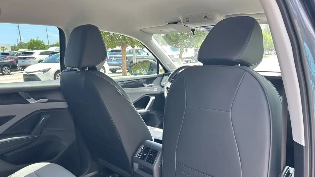 2025 Volkswagen Tiguan SE