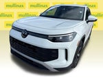 2025 Tiguan Thumbnail 10