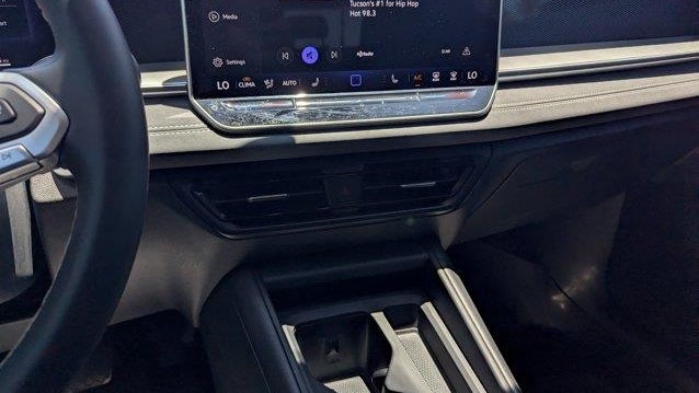 2025 Volkswagen Tiguan SE