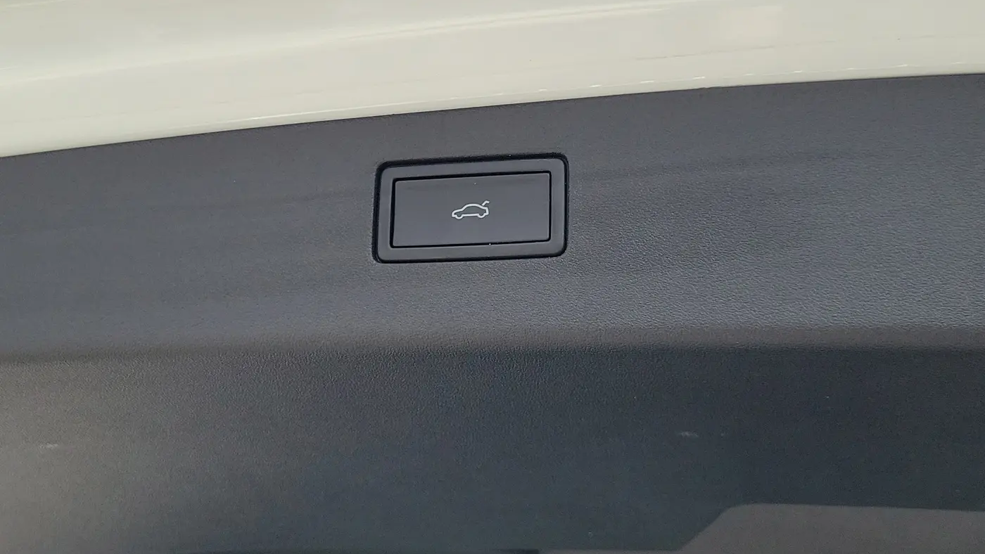 2025 Volkswagen Tiguan SE