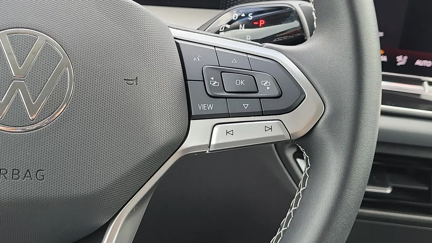 2025 Volkswagen Tiguan SE