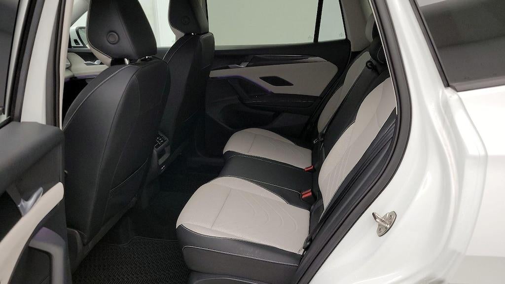 2025 Volkswagen Tiguan SE