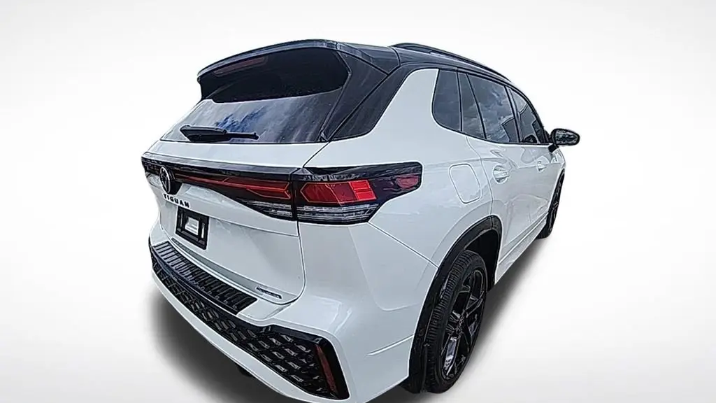 2025 Volkswagen Tiguan SE R-Line Black 4Motion