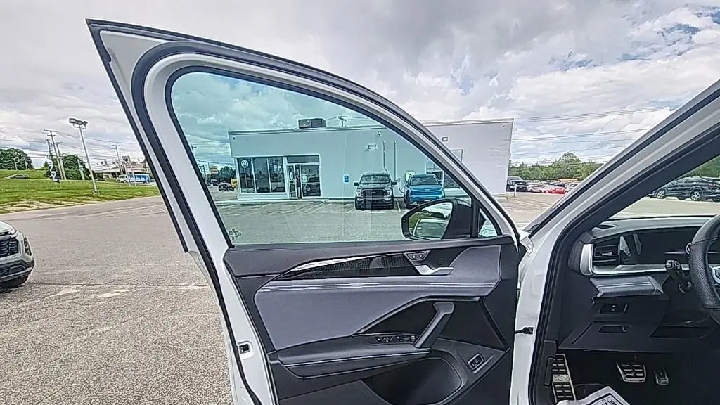 2025 Volkswagen Tiguan SE R-Line Black 4Motion