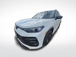 2025 Tiguan Thumbnail 2