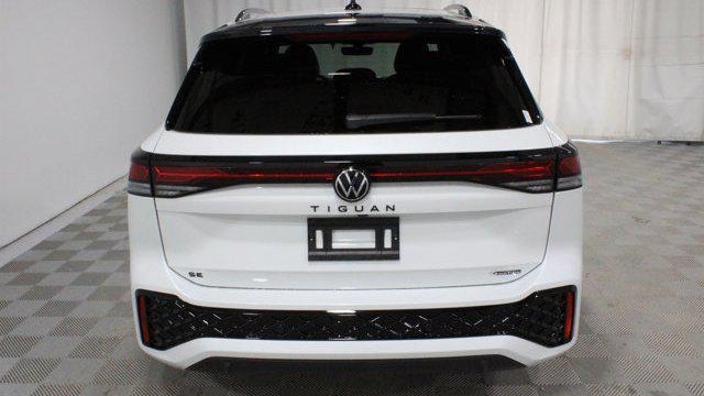 2026 Volkswagen Tiguan SE R-Line Black 4Motion