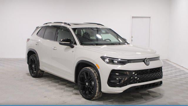 Preowned 2026 Volkswagen Tiguan SE R-Line Black 4Motion for Sale