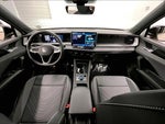 2025 Tiguan Thumbnail 18