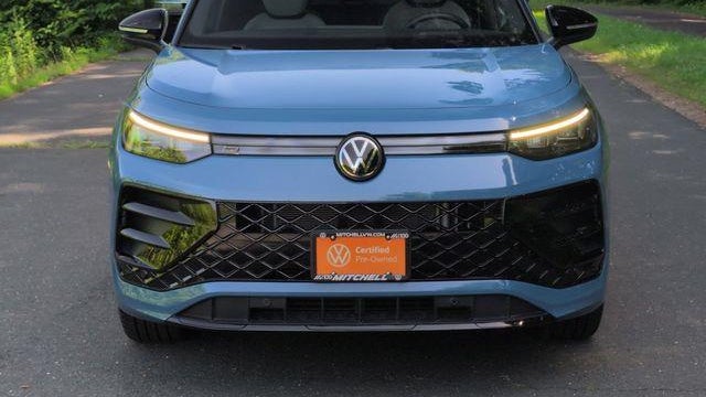 2025 Volkswagen Tiguan SE R-Line Black 4Motion