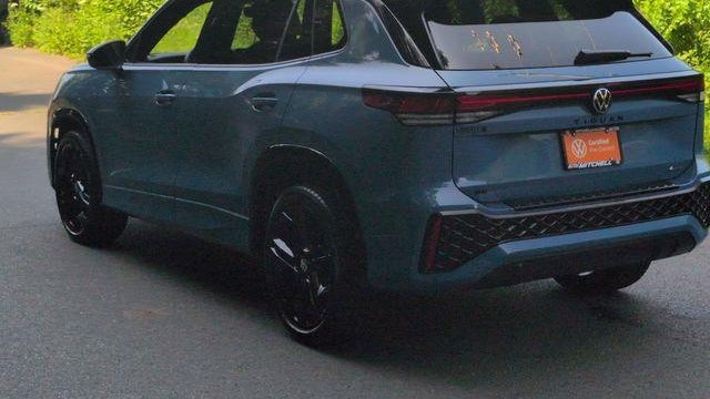 2025 Volkswagen Tiguan SE R-Line Black 4Motion