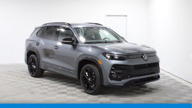 Preowned 2026 Volkswagen Tiguan SE R-Line Black 4Motion for Sale