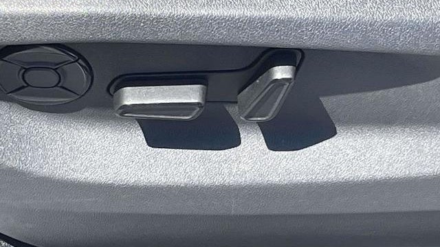 2025 Volkswagen Tiguan SE R-Line Black