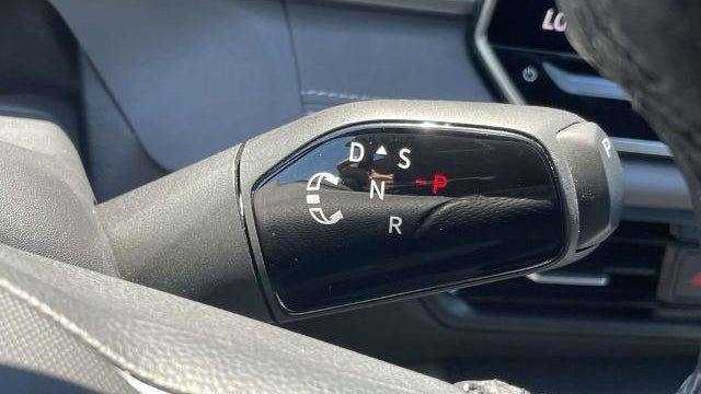 2025 Volkswagen Tiguan SE R-Line Black
