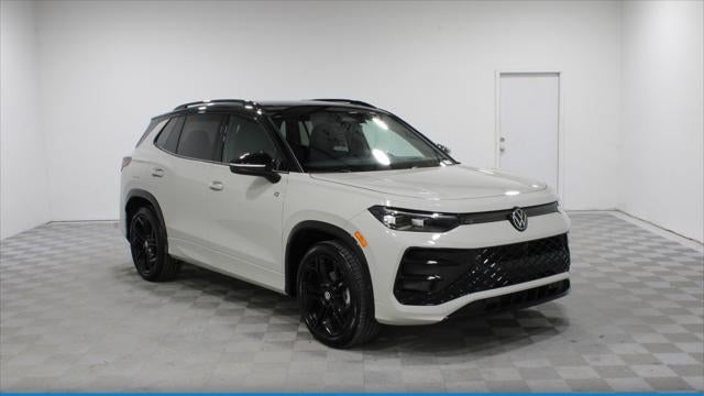 Preowned 2026 Volkswagen Tiguan SE R-Line Black for Sale